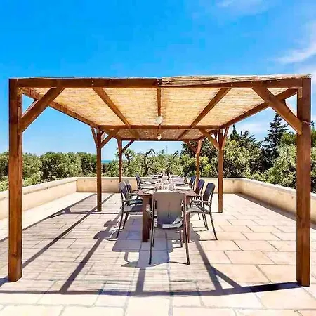 Castello Con Piscinavista Mare+campo Da Tennis 스페키올라