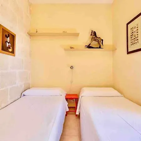 빌라 Castello Con Piscinavista Mare+campo Da Tennis 스페키올라